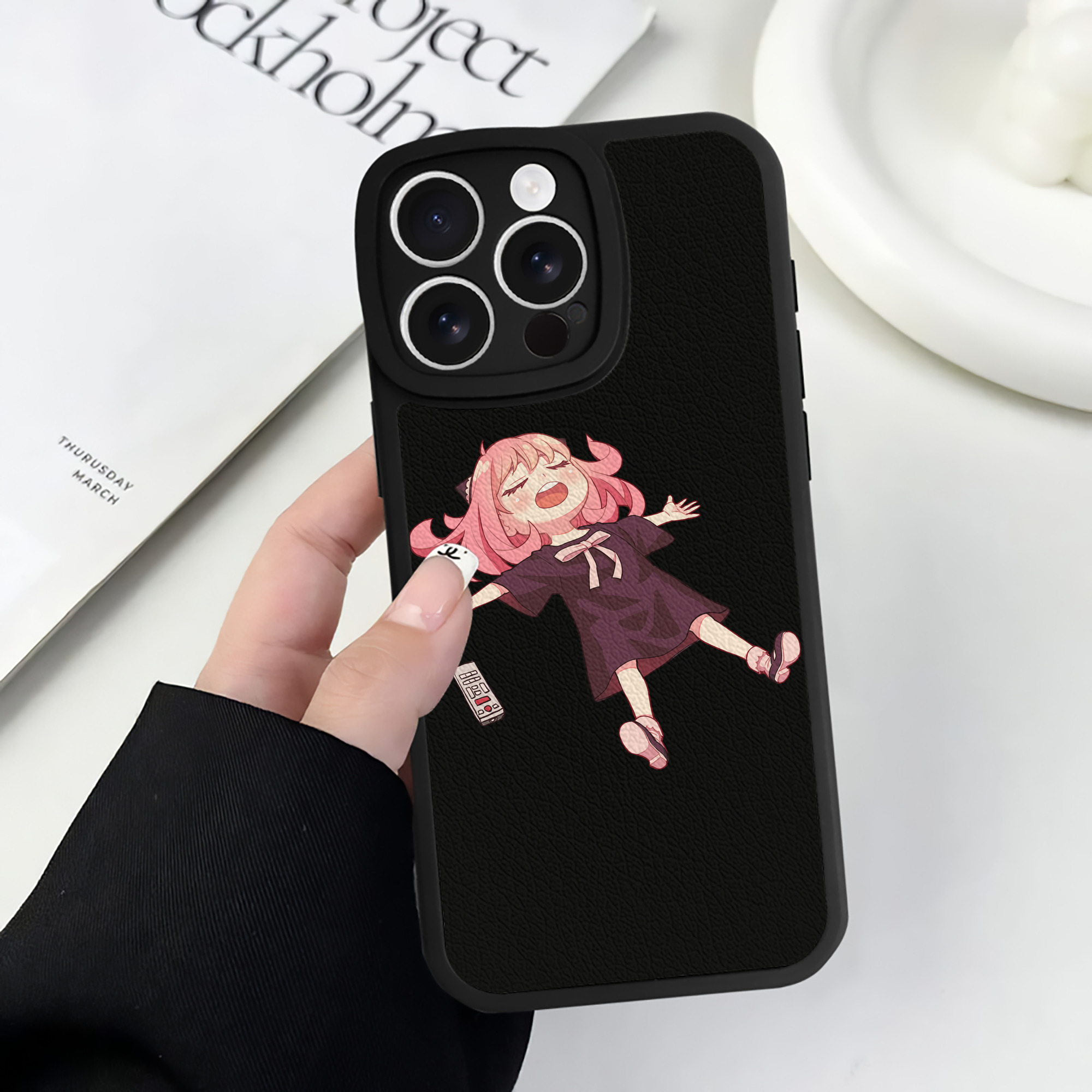 （画像用） SPY×FAMILY间谍家家酒 【iPhone 16シリーズ対応】シリコンスマホケース（レザー調） 材質：シリコン